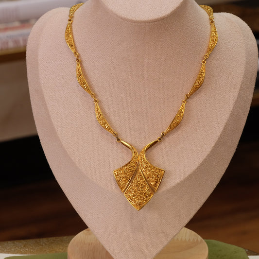 Trifari Gold Tone Textured Necklace 1970s