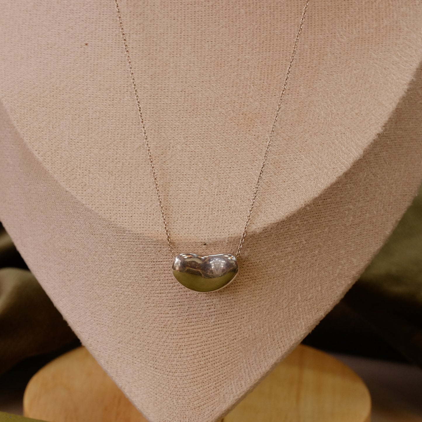 Tiffany&Co Elsa Peretti Bean Pendant Necklace