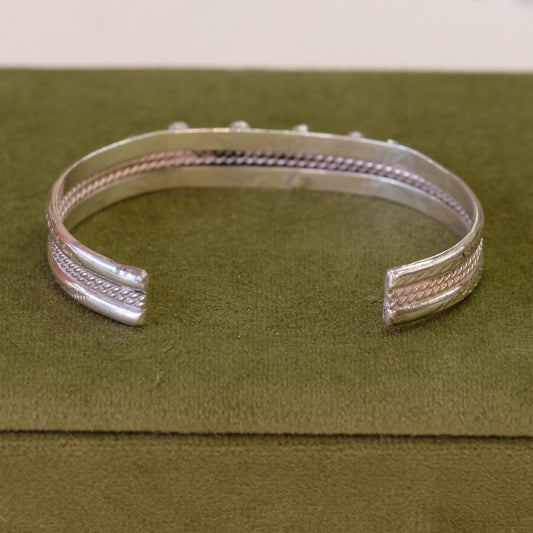 Vintage Native American Turquoise Silver Cuff