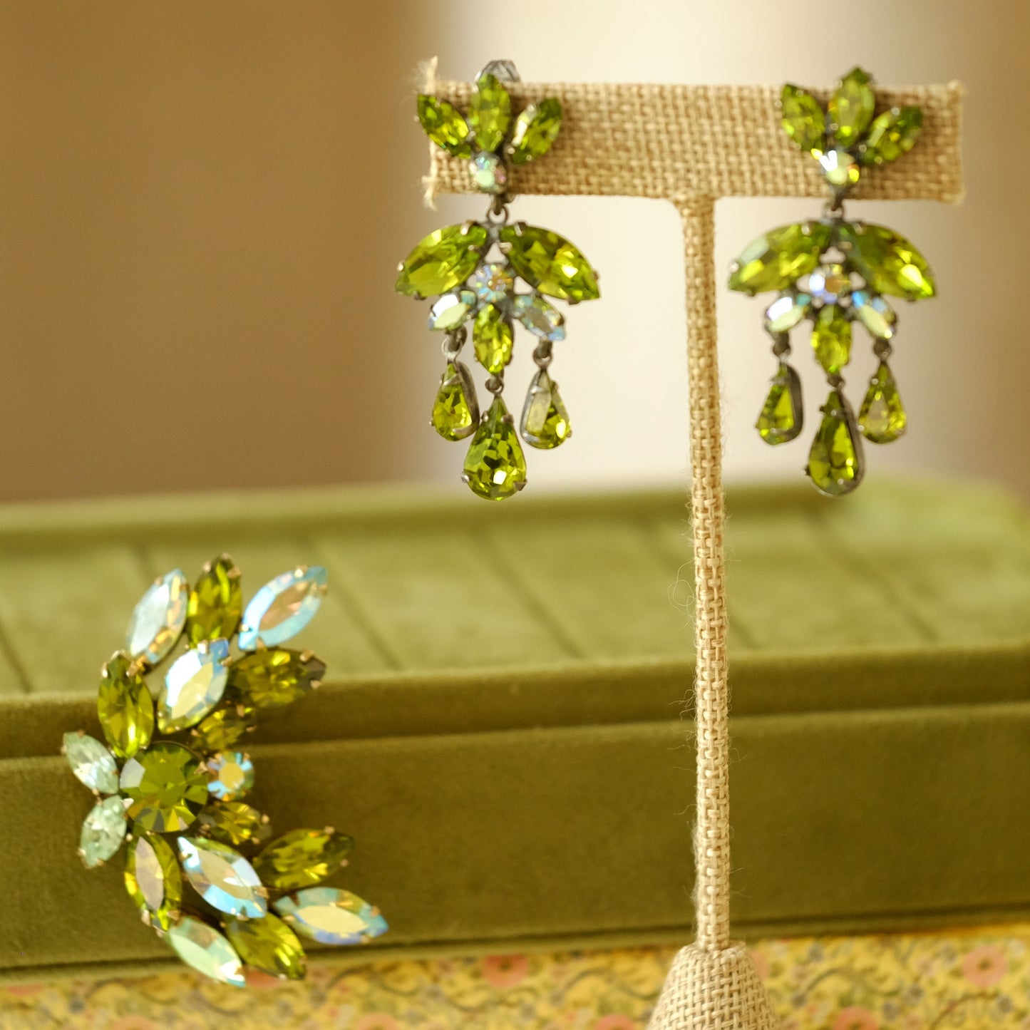 Vintage Regency Olive Pin and Dangle Earrings Set