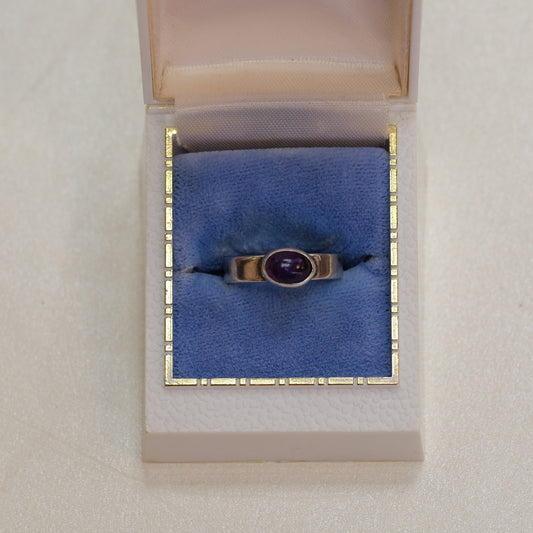 Silver Cabochon Amethyst Ring