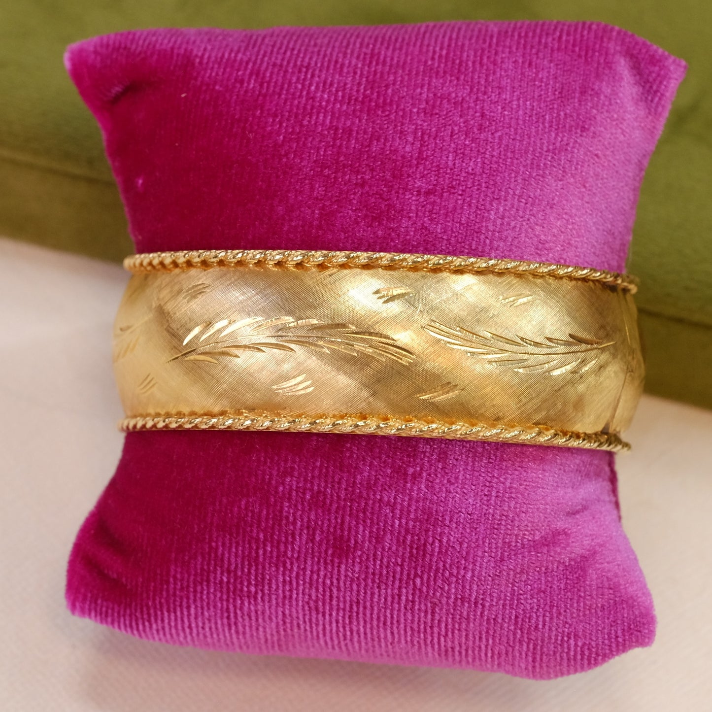 14K Gold Victorian Bangle Bracelet