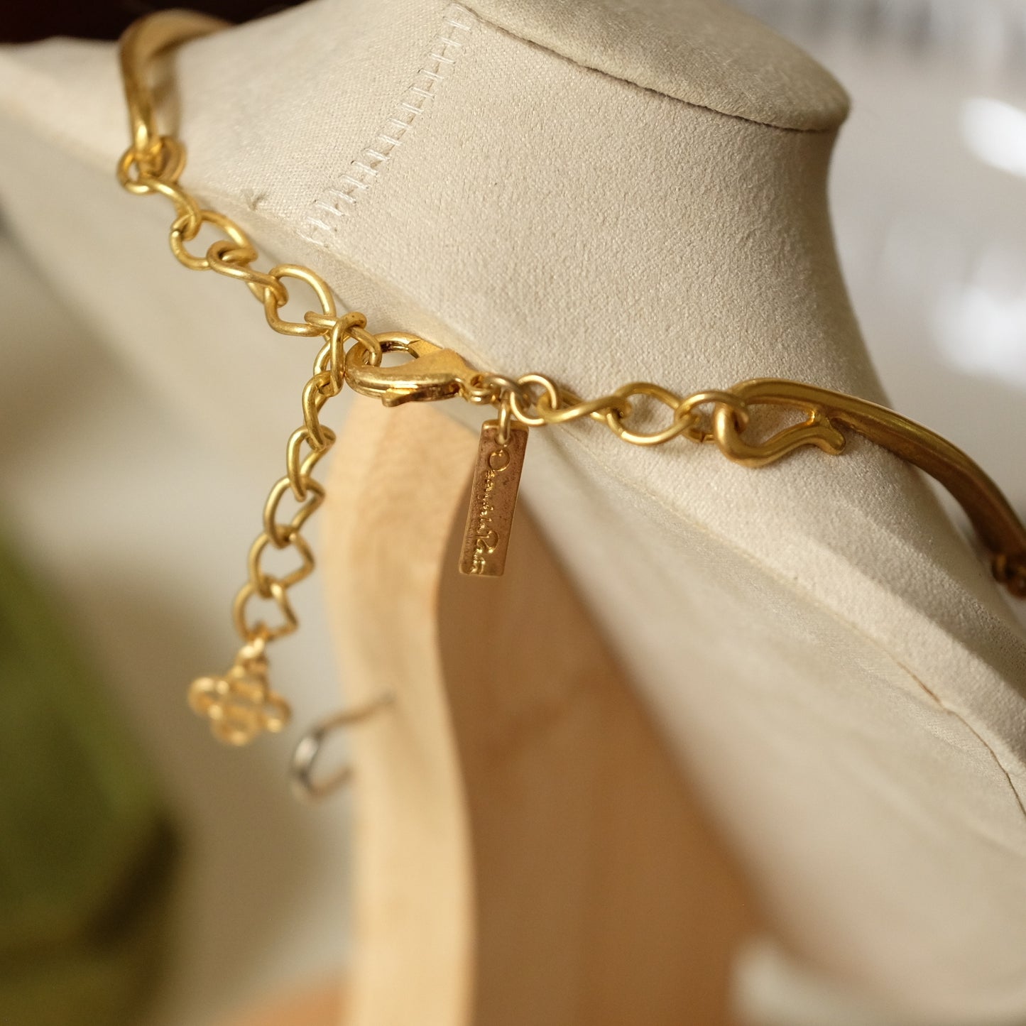 Vintage Oscar De La Renta Dreamy Magnolia Necklace 1990s