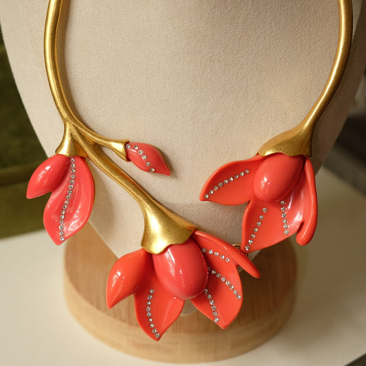 Vintage Oscar De La Renta Dreamy Magnolia Necklace 1990s