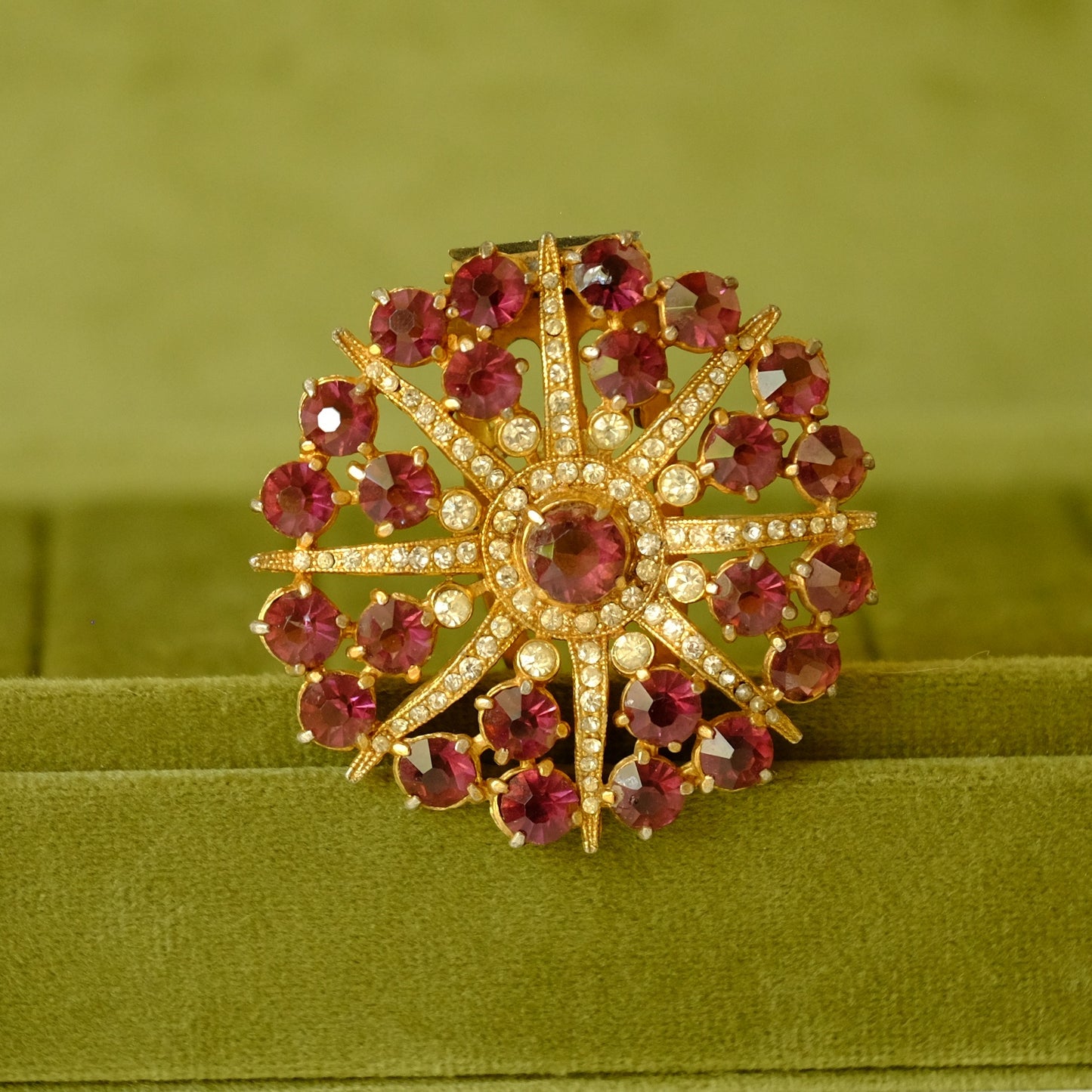 Eisenberg Original Round Star Dress Clip 1940s