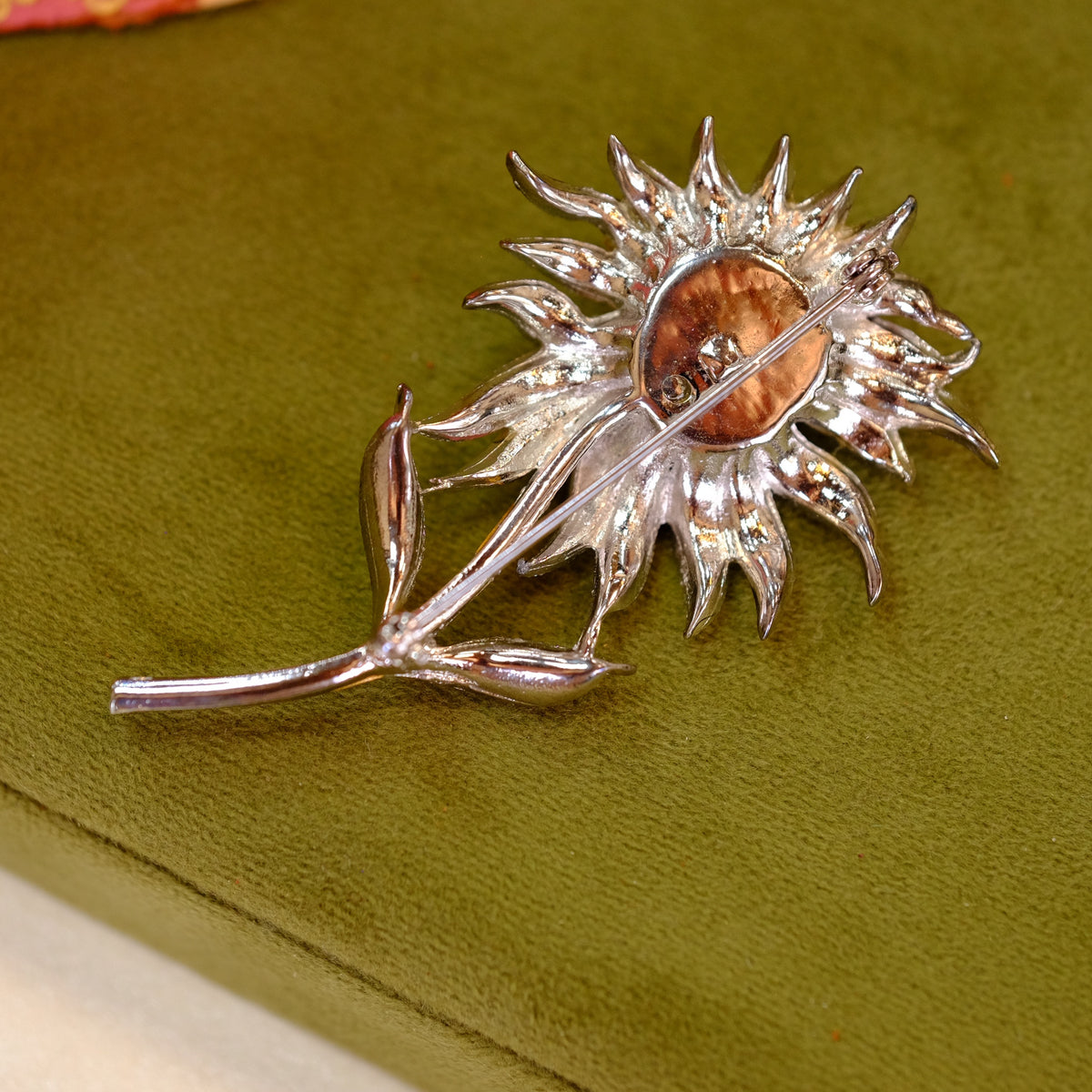 Vintage Clear Rhinestones Flower Brooch 1950s