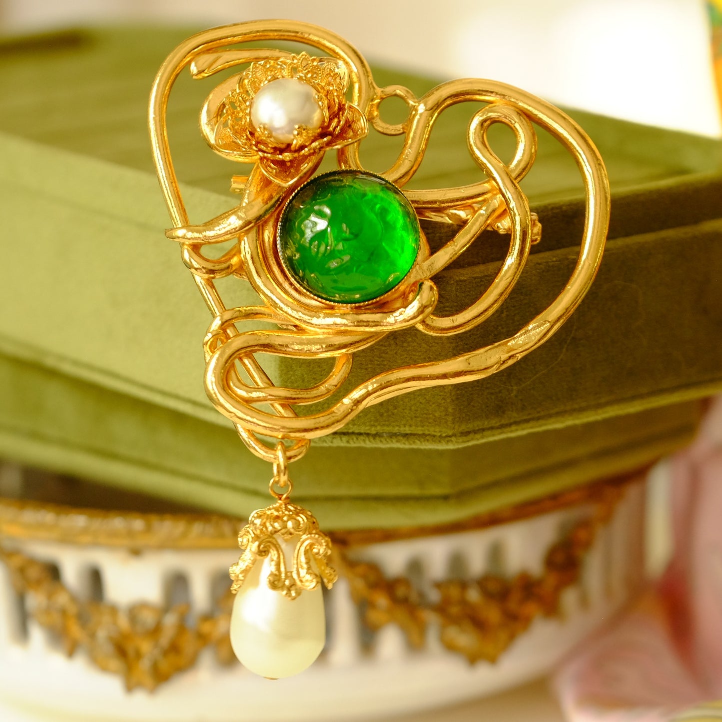 Galivane Paris Large Heart Pin