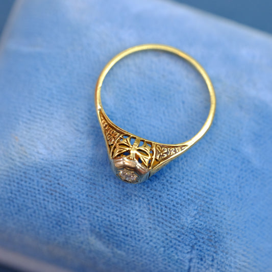 14K Gold Filigree 0.13 ct Diamond Ring