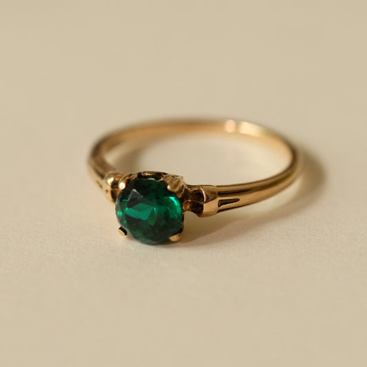 Victorian 10K Gold Ring with Green Paste
