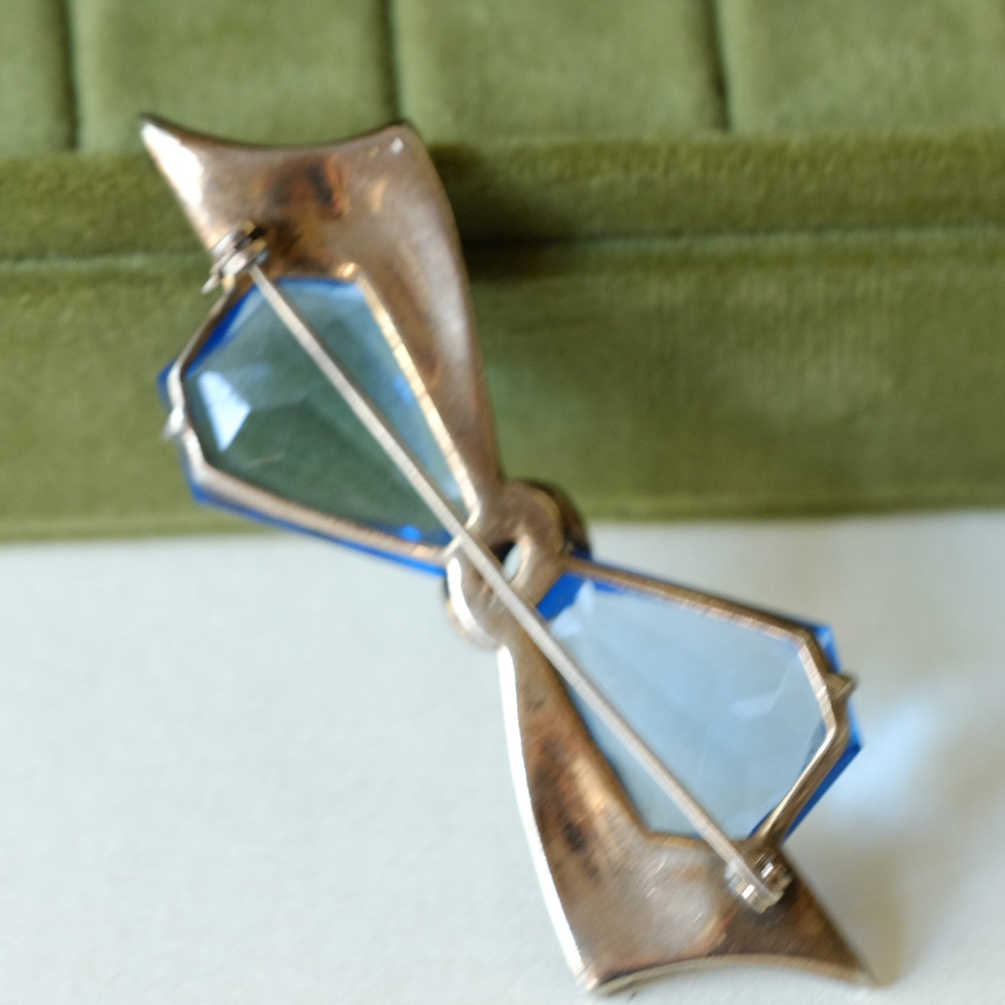 Vintage Retro Sterling Bow brooch with Blue Glass 1940s