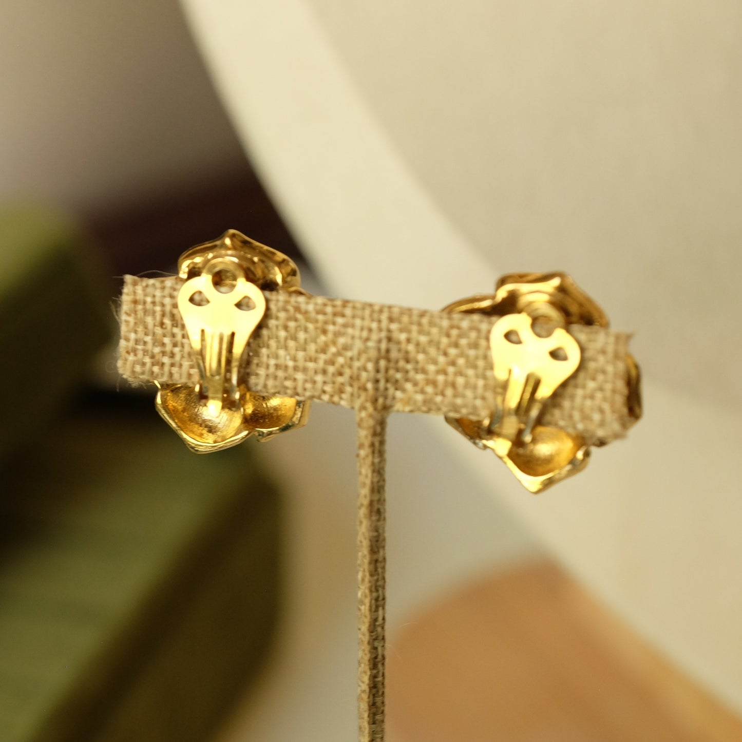 Vintage Replica Made in Italy Flower Earrings 1980s