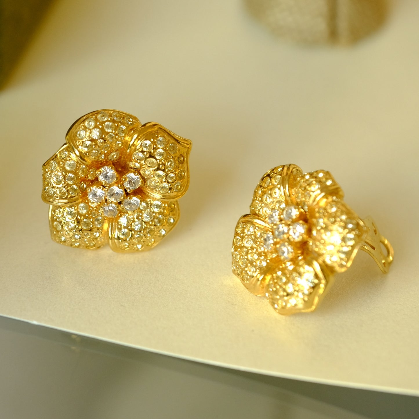 Vintage Replica Made in Italy Flower Earrings 1980s