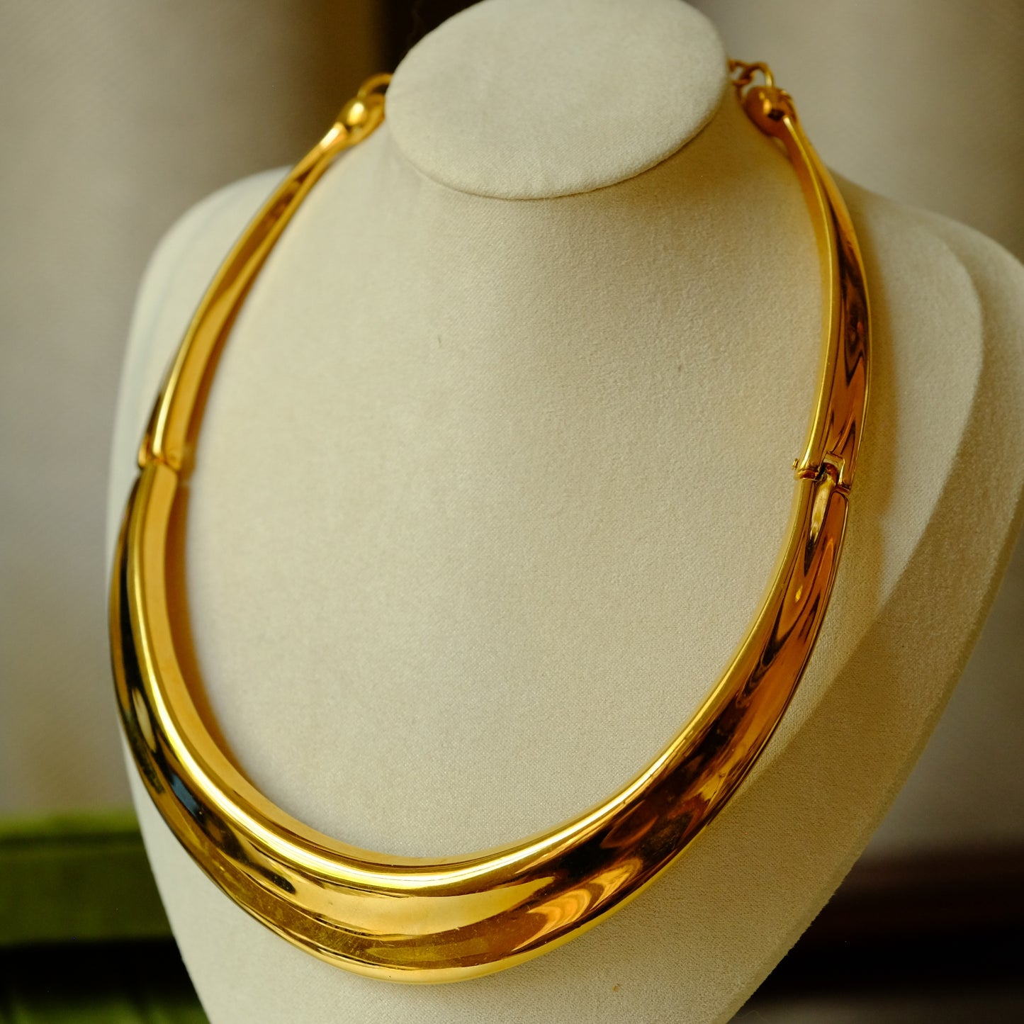 Vintage Monet Abstract Gold Tone Necklace 1980s
