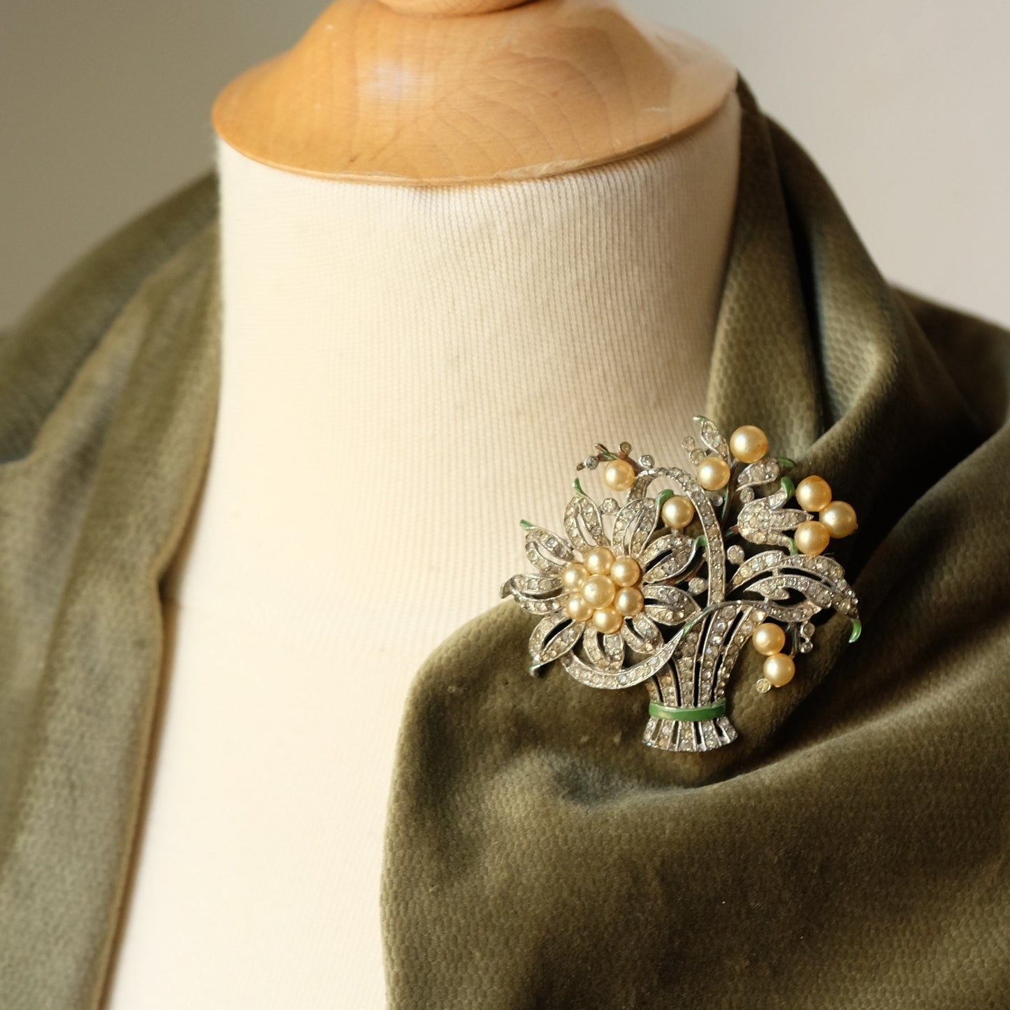 Vintage Trifari Flower Basket Fur Clip 1940s