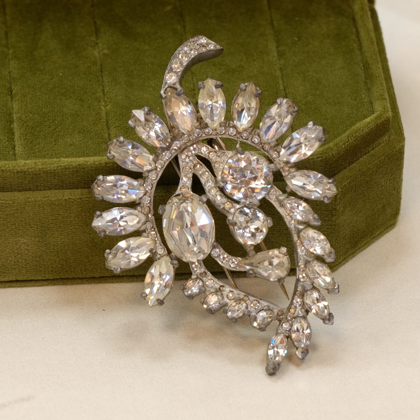 Eisenberg Original Berry Fur Clip 1940s