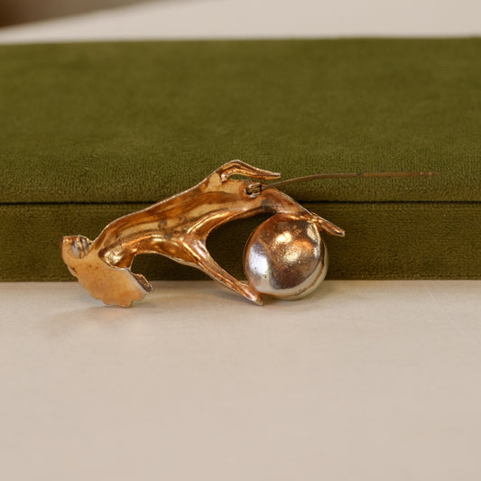Vintage Gold Tone Hand Pin with Pearl