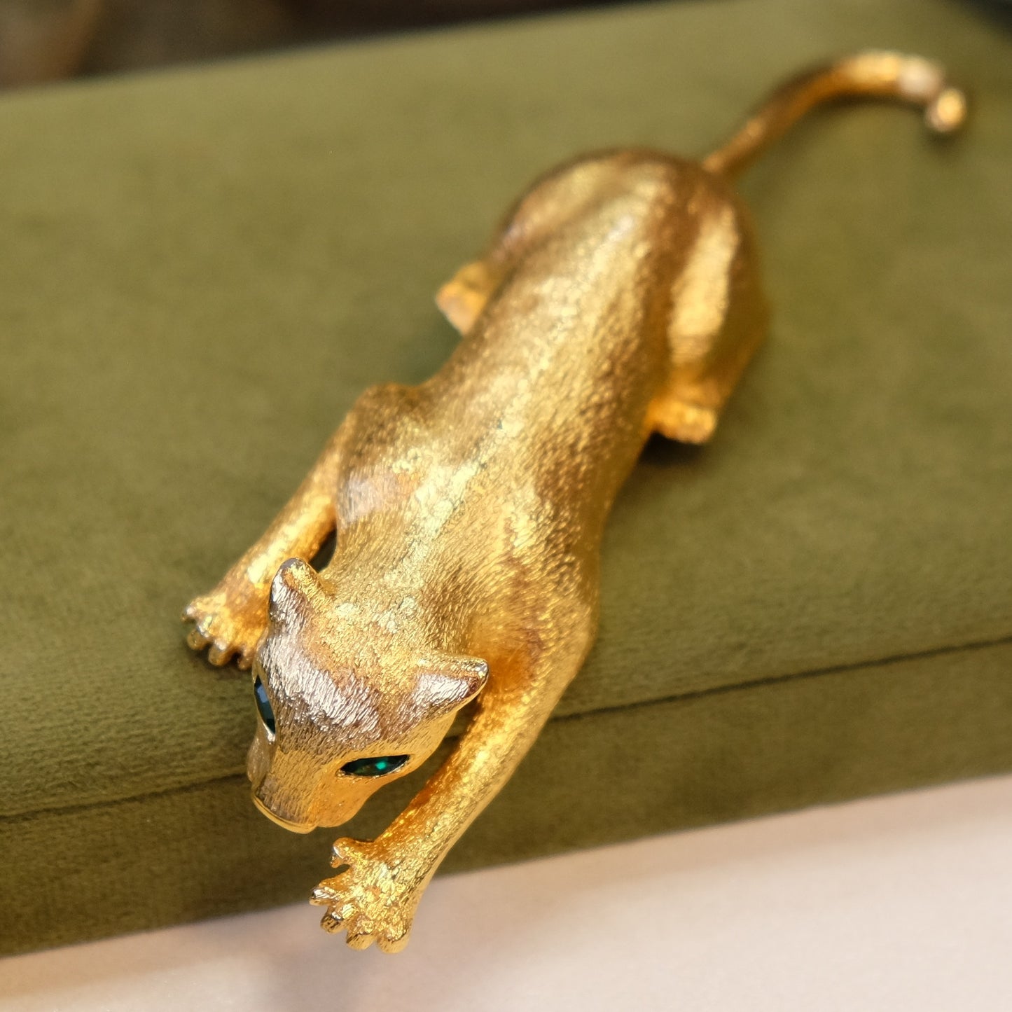 Large Cat Gold tone Brooch with moving tail
