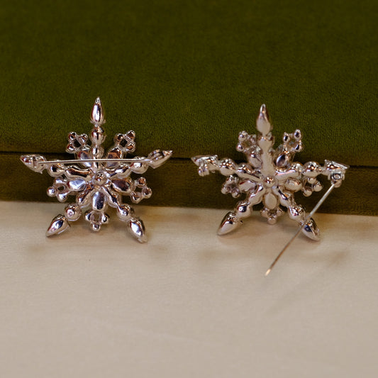 Pair of Clear Rhinestone Flower Pins