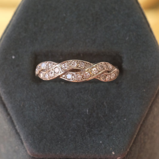 14K Gold Old Minecut Diamond Ring