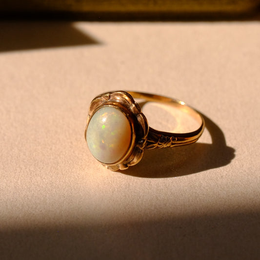 10K Gold Opal Ring