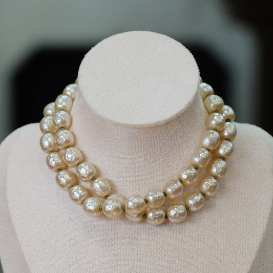 Vintage 24" Pearl necklace