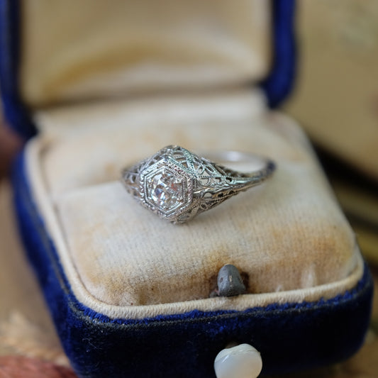 Antique 18K Gold Filigree Diamond Ring