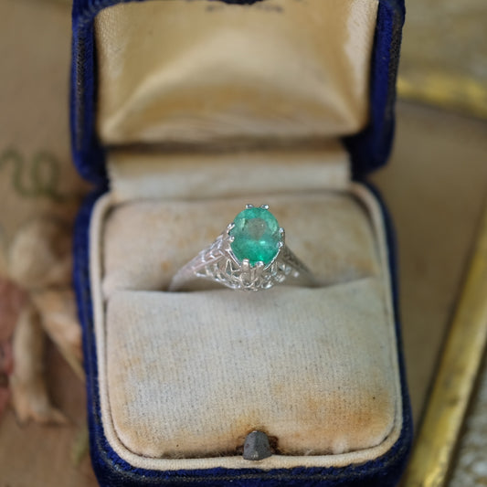 Art Deco Platinum Emerald Filigree Ring