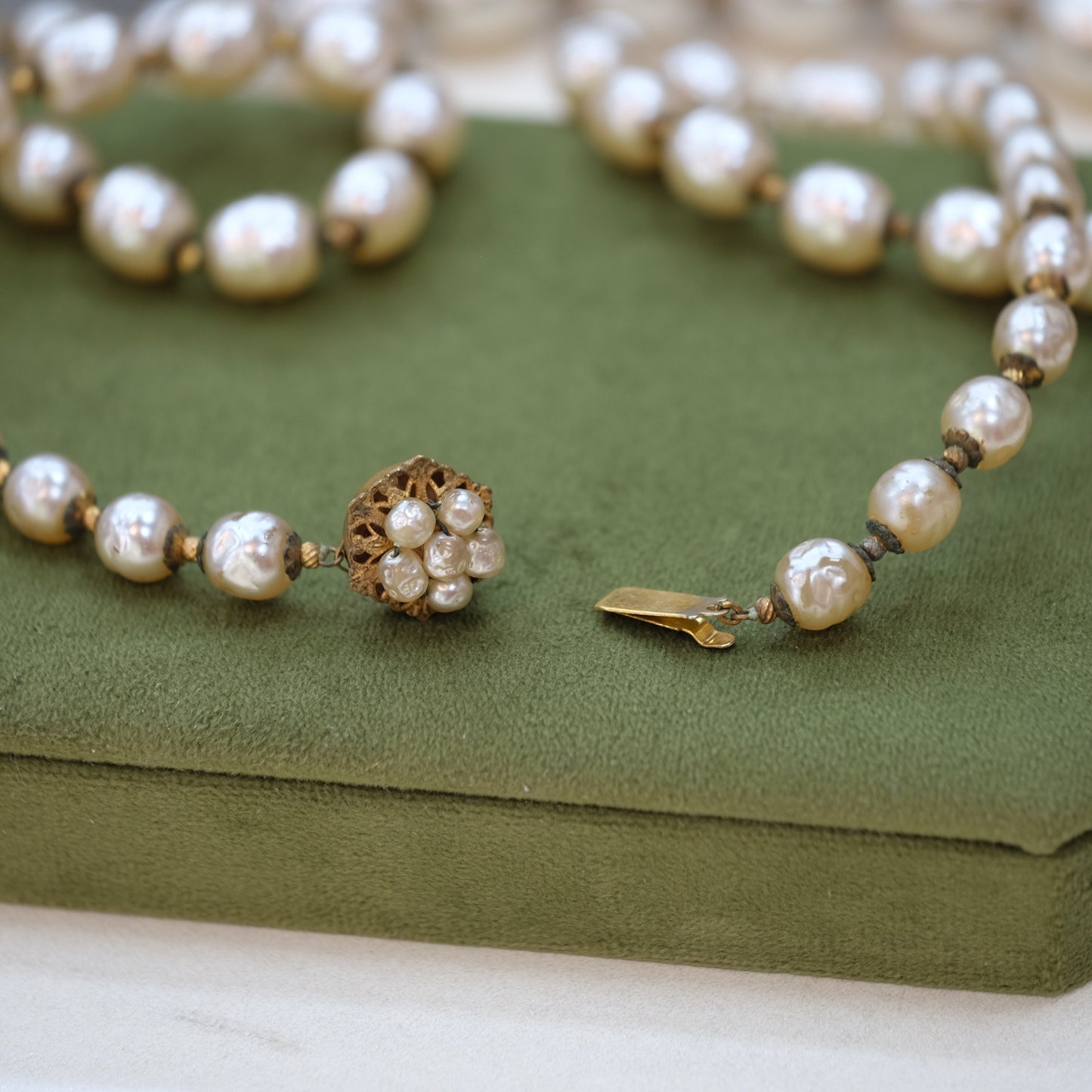 Miriam Haskell Graduated Pearls Faux Baroque Necklace 1950s