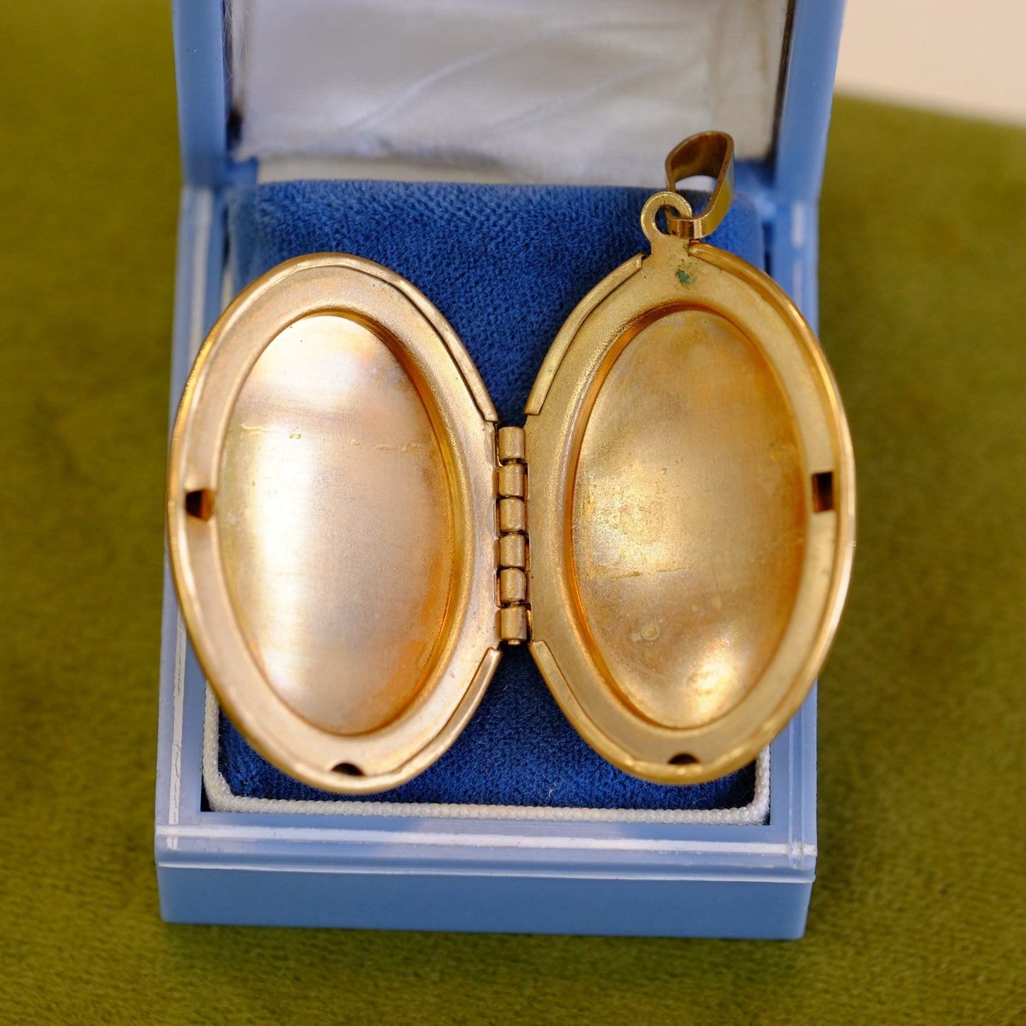 Carl-Art Inc. Gold Fill Large Oval Locket with Etching