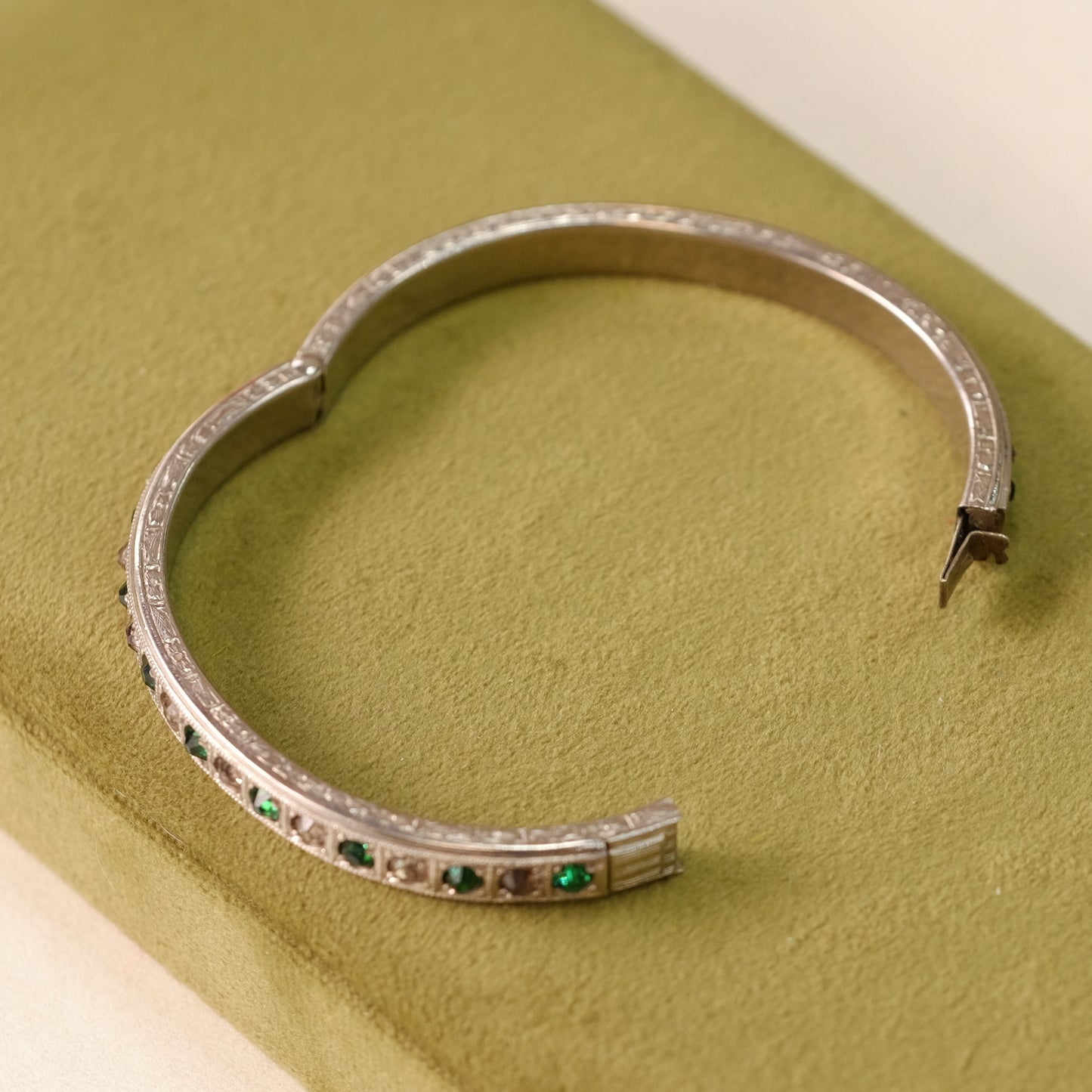 Art Deco Silvertone Green and Clear Paste Bracelet