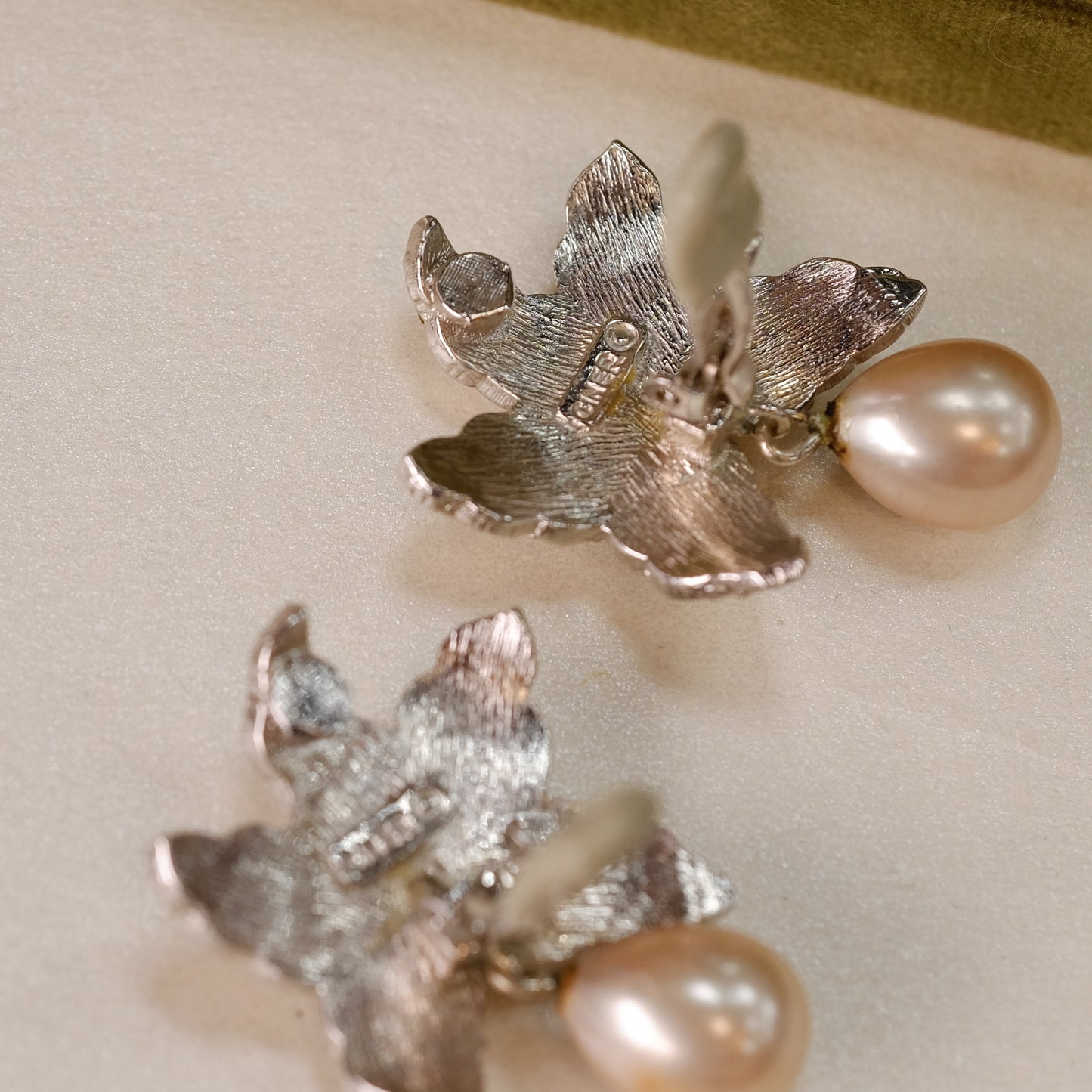 Ciner Starfish and Rhinestone Dangle Clip on Earrings