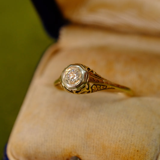 14k Gold Art Deco Diamond Filigree Ring