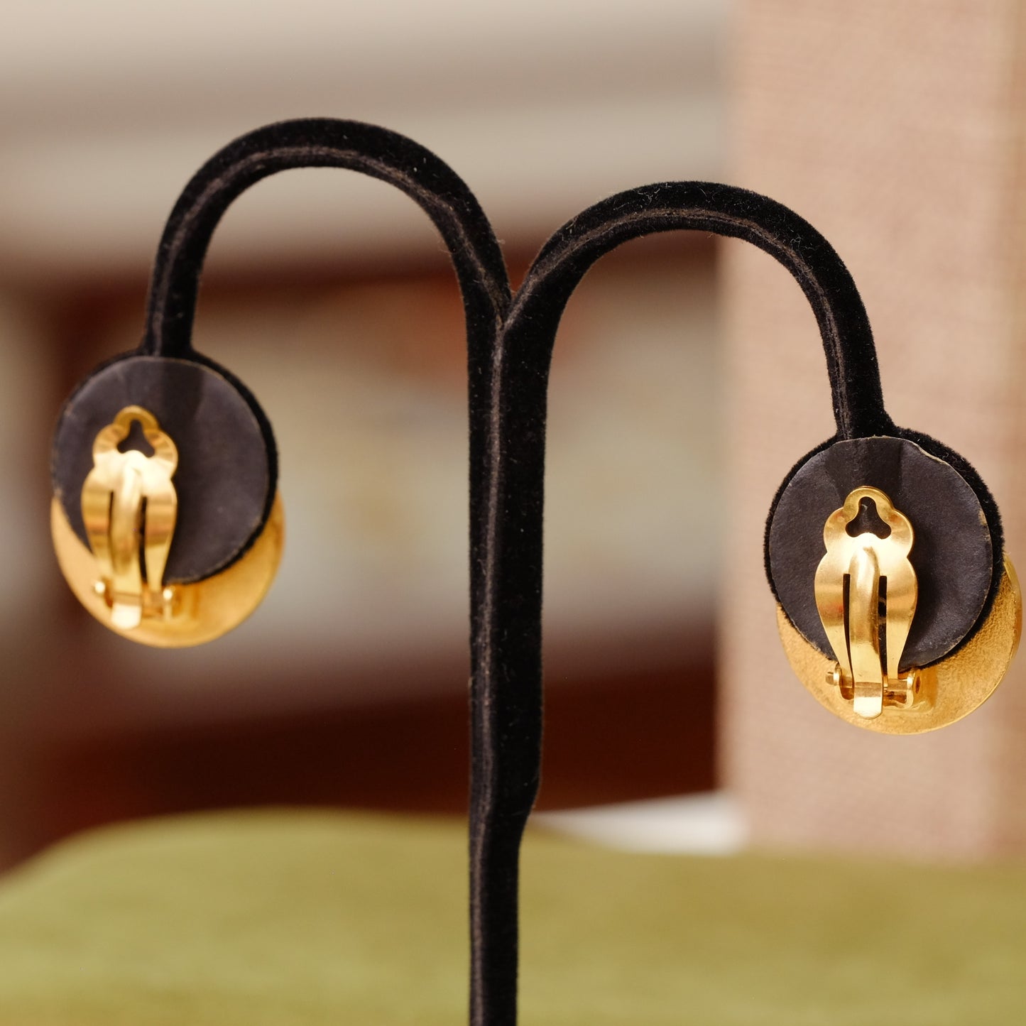 Vintage Chanel Clover Clip on Earrings 1990s