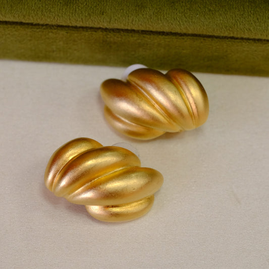 Erwin Pearl Gold Matte Abstract Clip On Earrings
