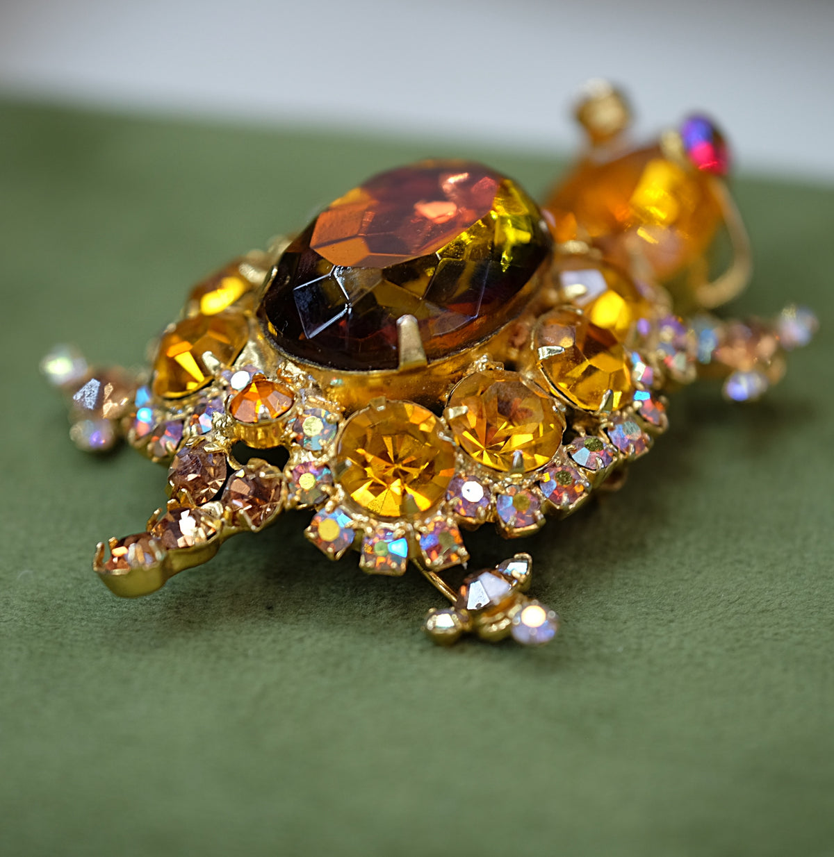 Delizza&Elster Turtle Brooch