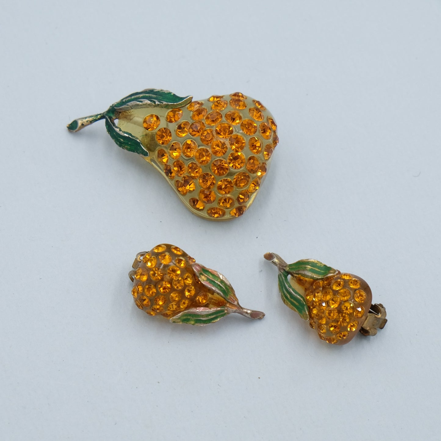 Vintage Western Germany Lucite Pear brooch and earrings set 1960s