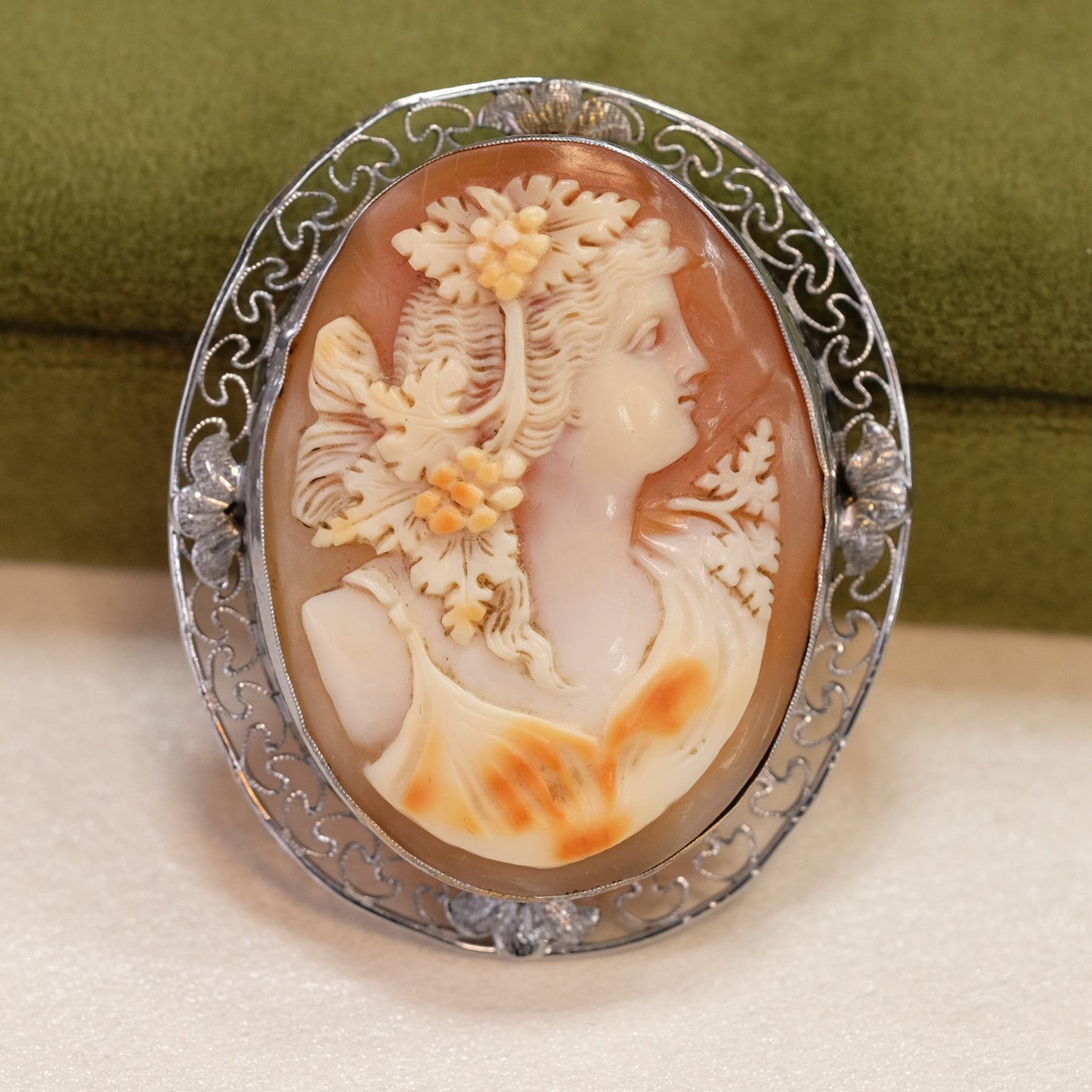 14k Gold Shell Cameo signed RH