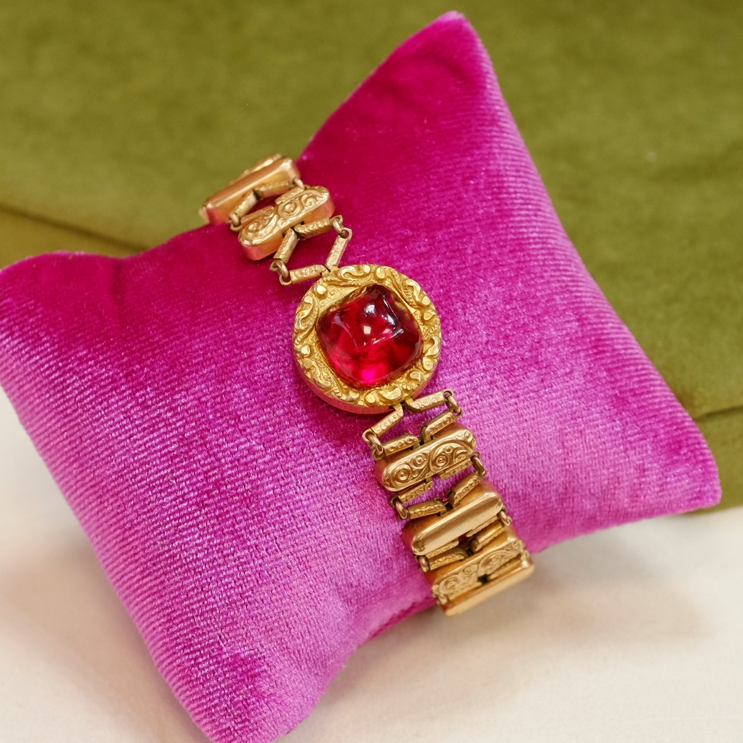 Antique 1905 Expansion bracelet with Red Cabochon
