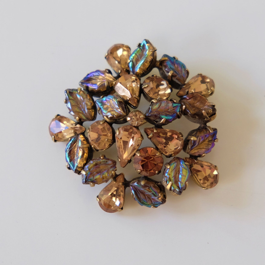 Regency Carved Leaf Brooch