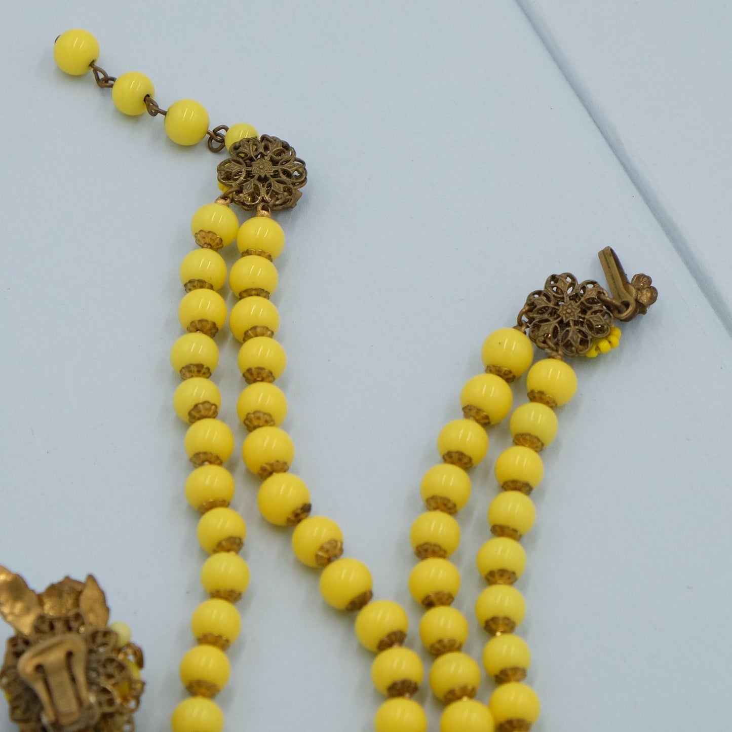 DeMario Yellow Glass Set Necklace and Earrings 1950s