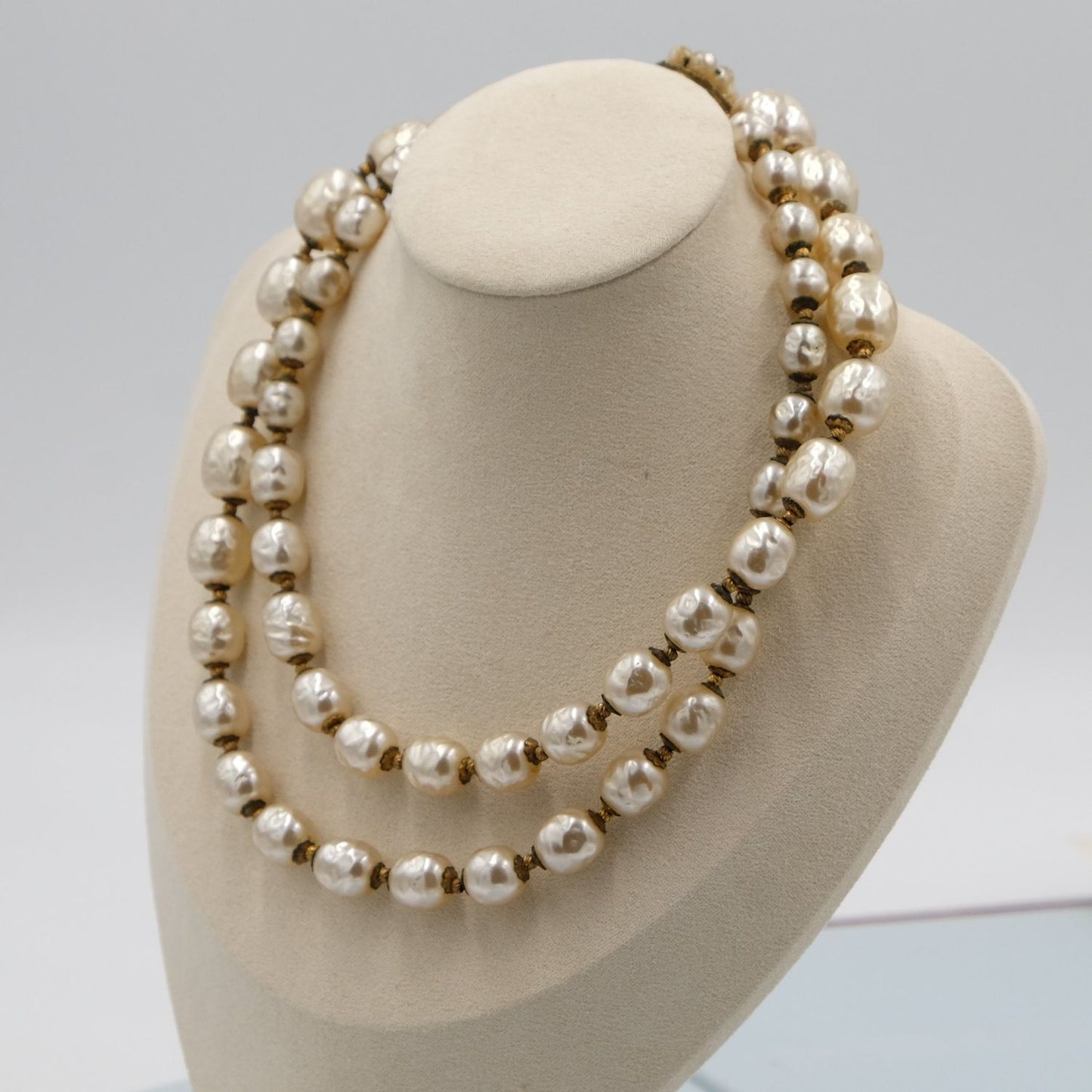 Miriam Haskell Graduated Pearls Faux Baroque Necklace 1950s