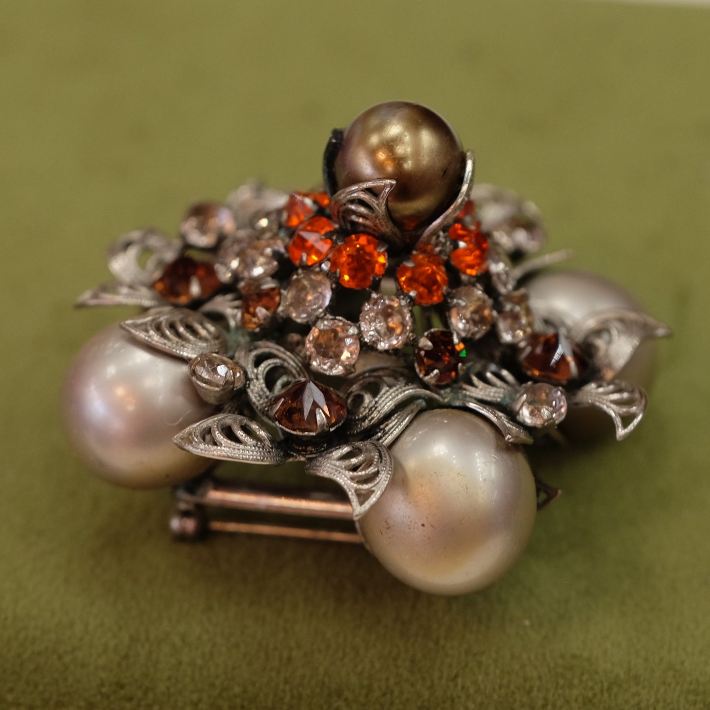 Vintage Schreiner Dimensional Pearl Dome Brooch Signed 1950s