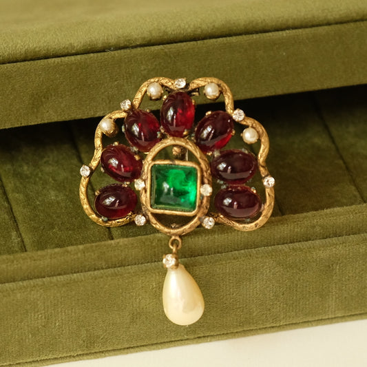 Early Collectible Chanel Gripoix Brooch