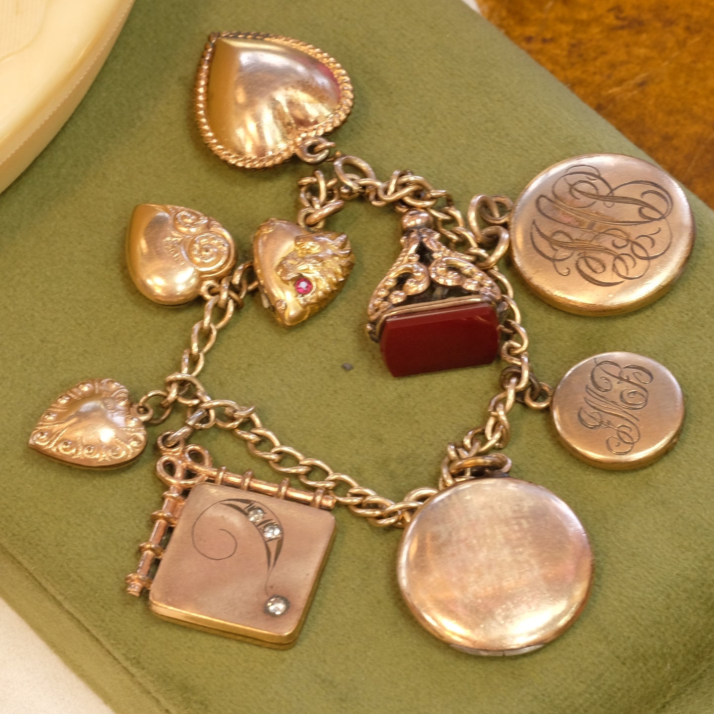Gold filled Charms Hearts Engraved Bracelet