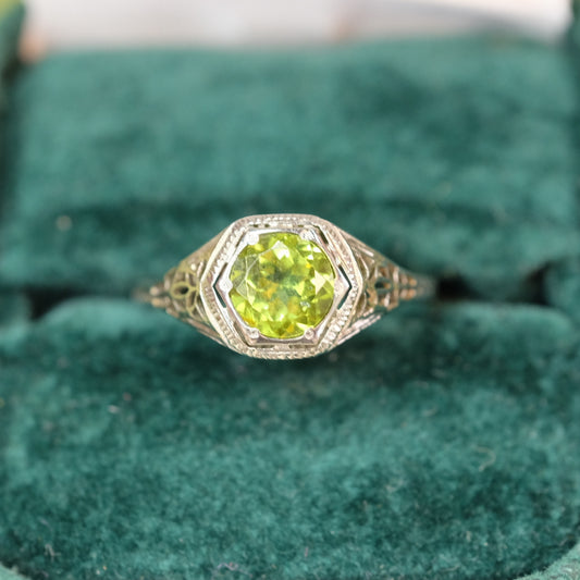 18K White Gold  Filigree Peridot Art Deco Ring