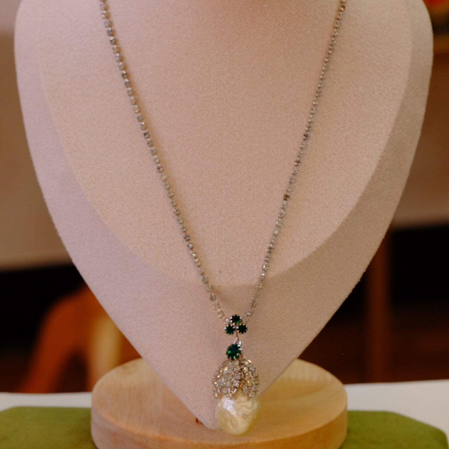 Baroque pearl Green Rhinestones necklace 1960s