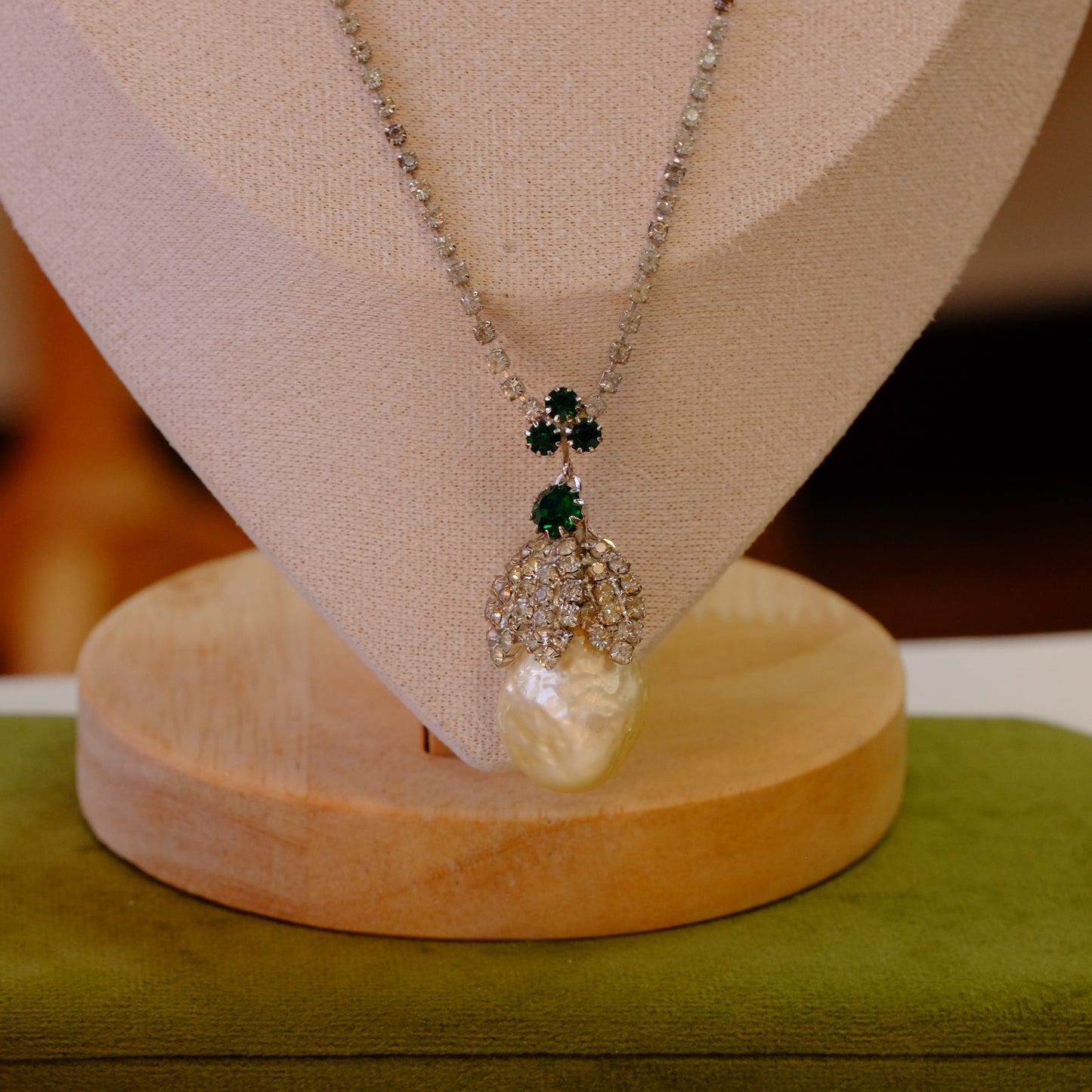 Baroque pearl Green Rhinestones necklace 1960s