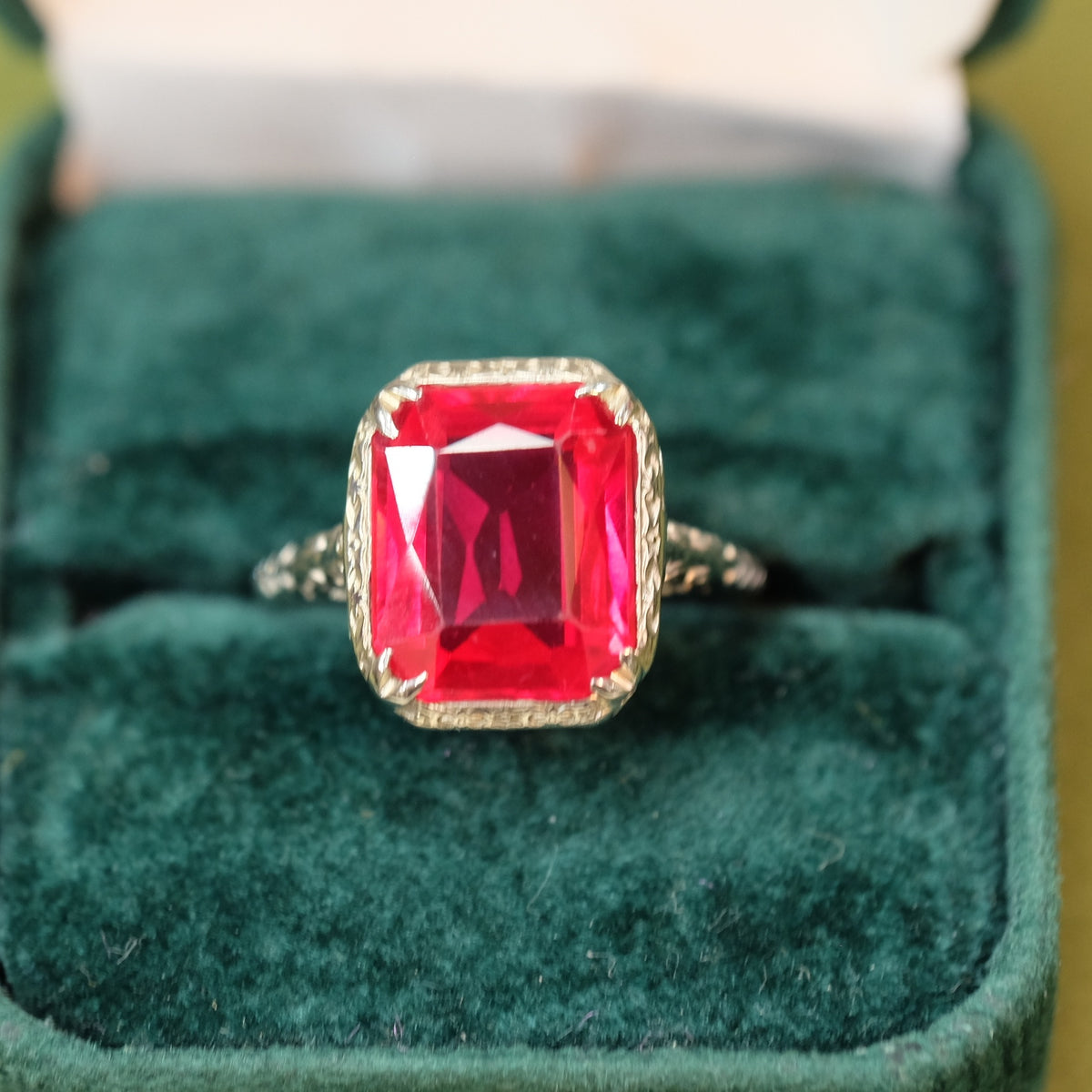 14K White Gold Filigree Art Deco Ruby Ring