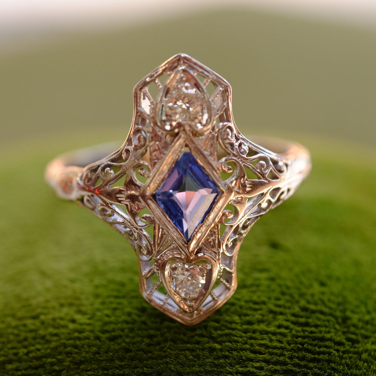18K White Gold Diamond Sapphire Art Deco Ring