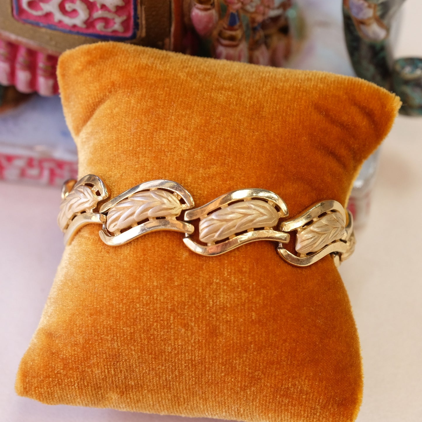 Trifari Goldtone Swirl Bracelet 1960s